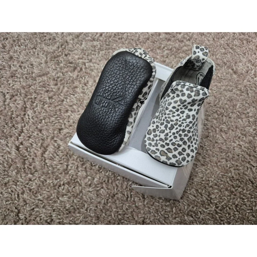 Freshly picked moccasins size 2 boots - cheetah